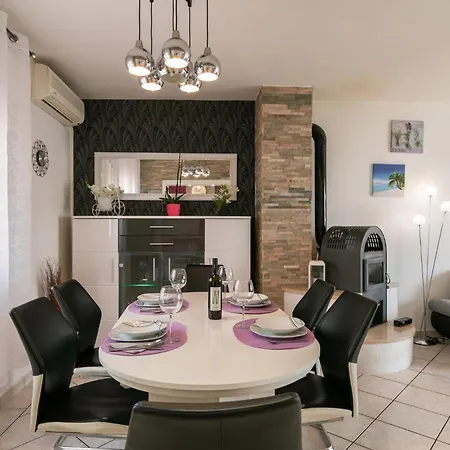 Lela C Apartment Crikvenica