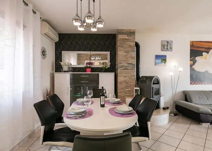 Lela C Apartamento Crikvenica