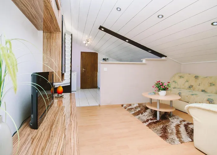 Lela C Apartamento *