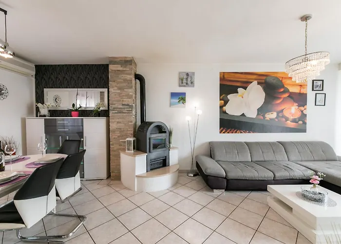 Lela C Apartamento *